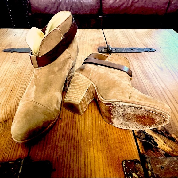 Rag & Bone HARROW Ankle Boots Size 7 
Cognac Luxe Suede Boho Chic Southwestern - Picture 7 of 9